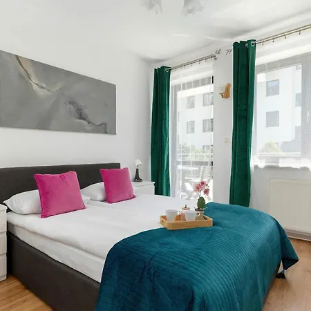 Turquoise In Cracow With Large Terrace By Renters Apartment
