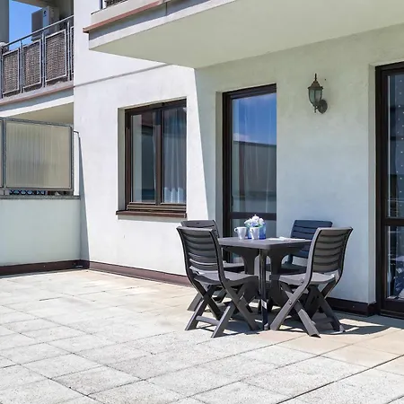 Apartment Turquoise In Cracow With Large Terrace By Renters