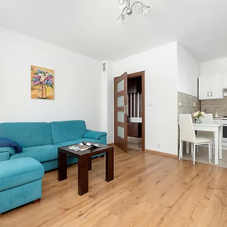 Turquoise In Cracow With Large Terrace By Renters